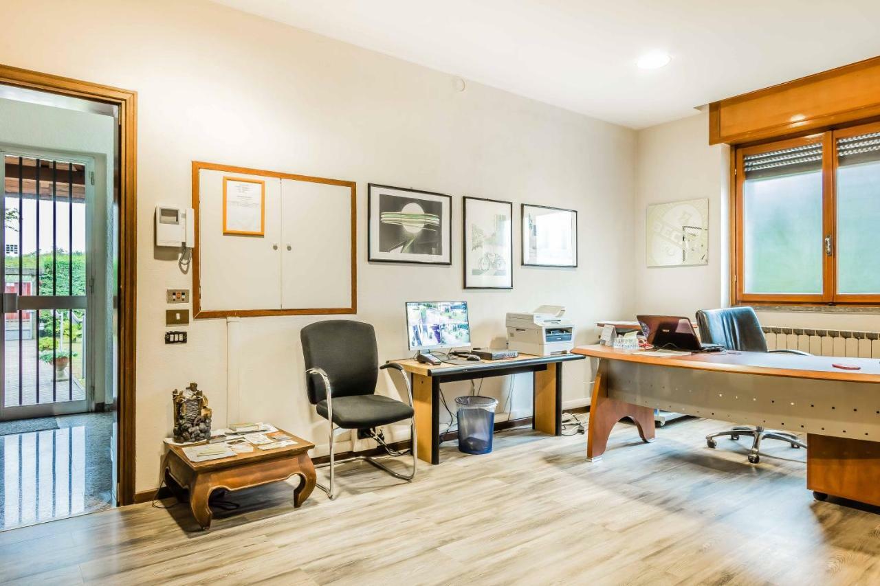 B&B Southitaly Busto Arsizio Exterior foto